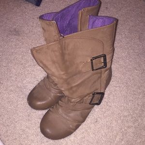 🎉SALE🎉 tan buckle booties